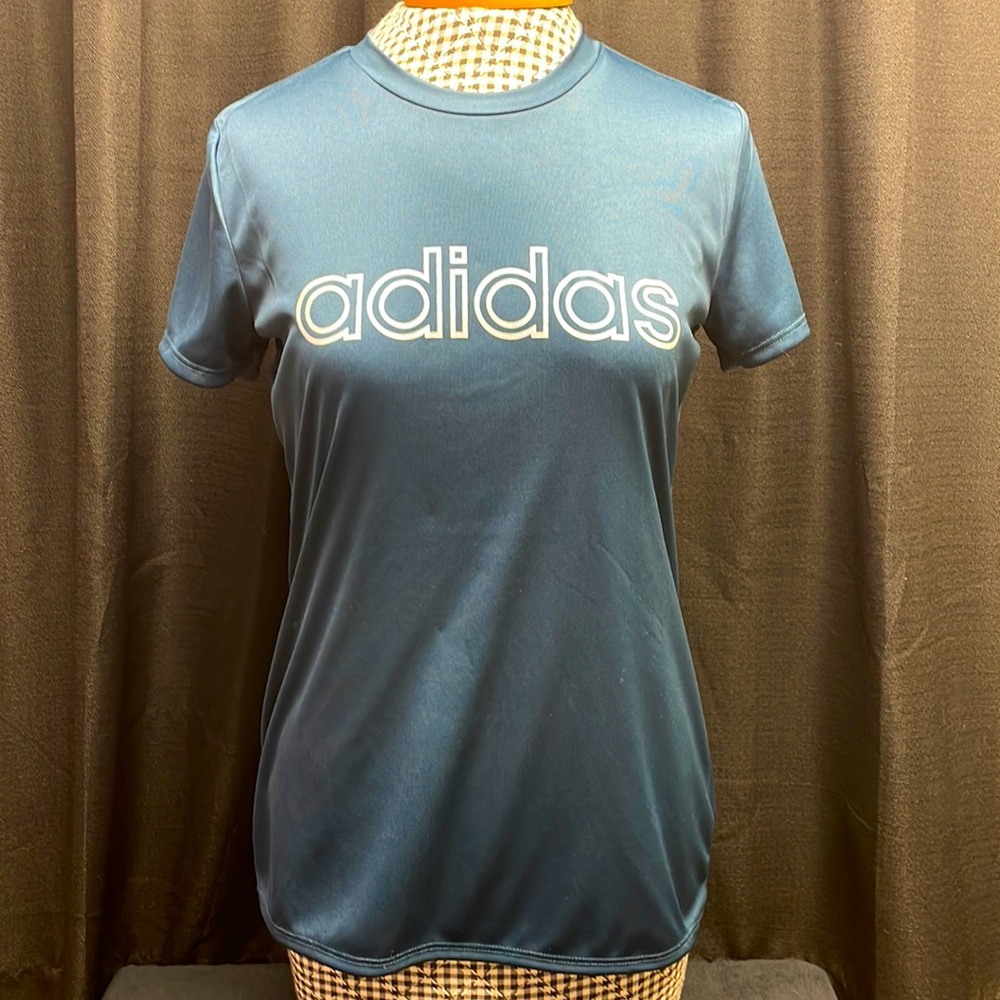Adidas T-shirt